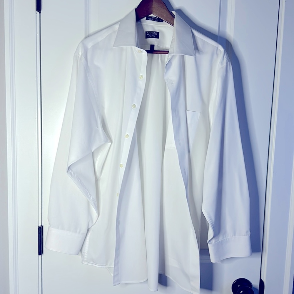 Men’s Arrow Fitted Wrinkle-Free, Poplin Dress Shirt - White